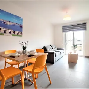 elise-apartments.hotelssaintjulians.com/
